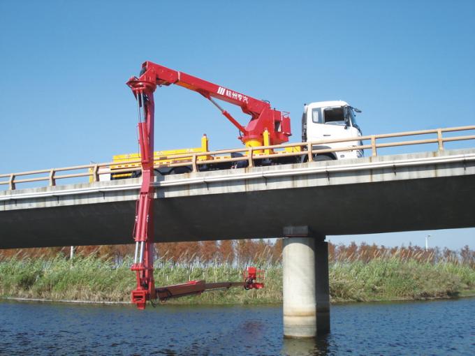 橋アクセス装置のDongfengのシャーシ（ユーロ4） 6x4 245HP/270HPの下のブームのタイプ